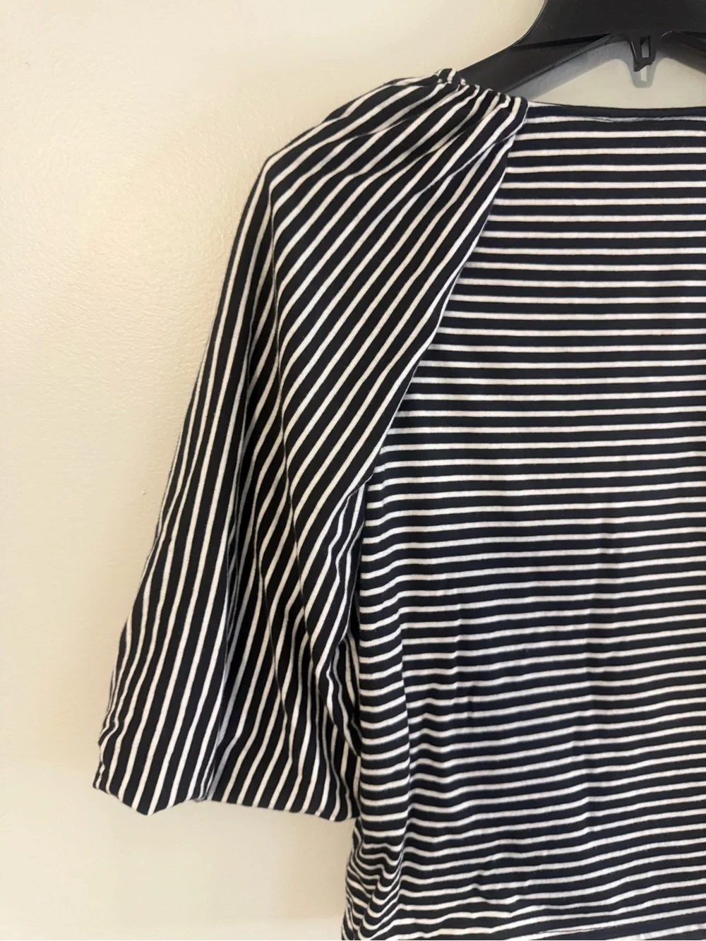 Banana Republic Black & White Striped Puff-Sleeve Top size XS